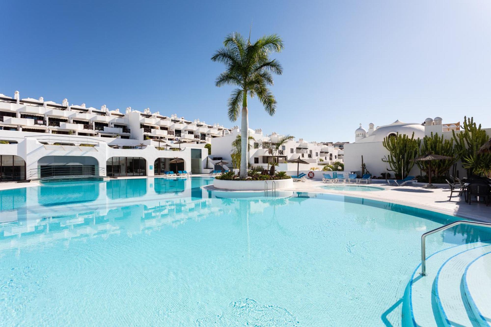 The Paradise Suites By Anne, Charm Apartment In Adeje Costa Adeje  Bagian luar foto